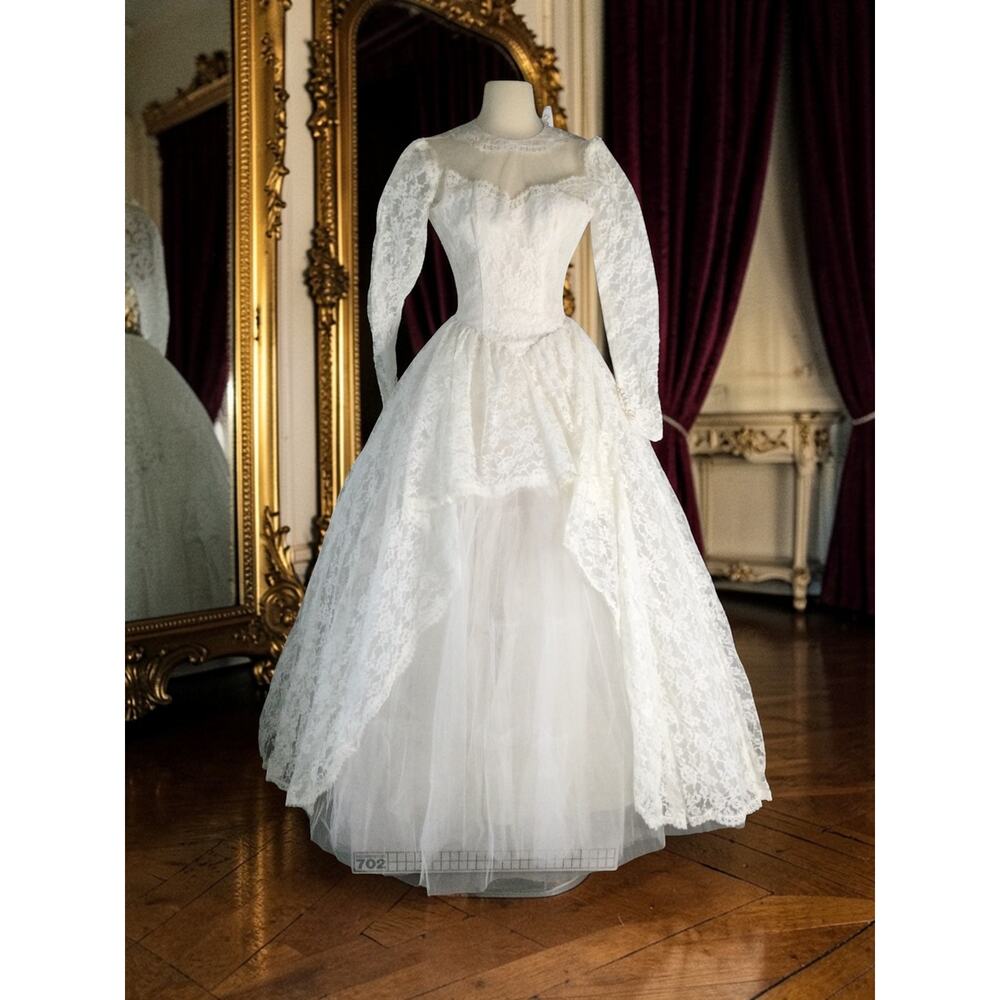 Vintage 1950s Lace Wedding Gown Classic Full Skirt Retro Romantic